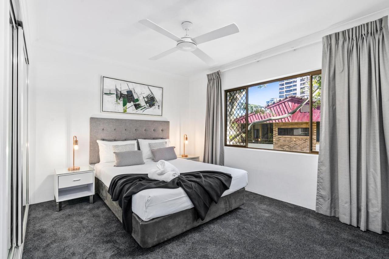 Coco Bella Retreat In Central Surfers - Sleeps 6-8 Gold Coast Buitenkant foto