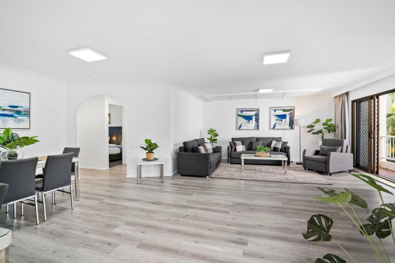 Coco Bella Retreat In Central Surfers - Sleeps 6-8 Gold Coast Buitenkant foto