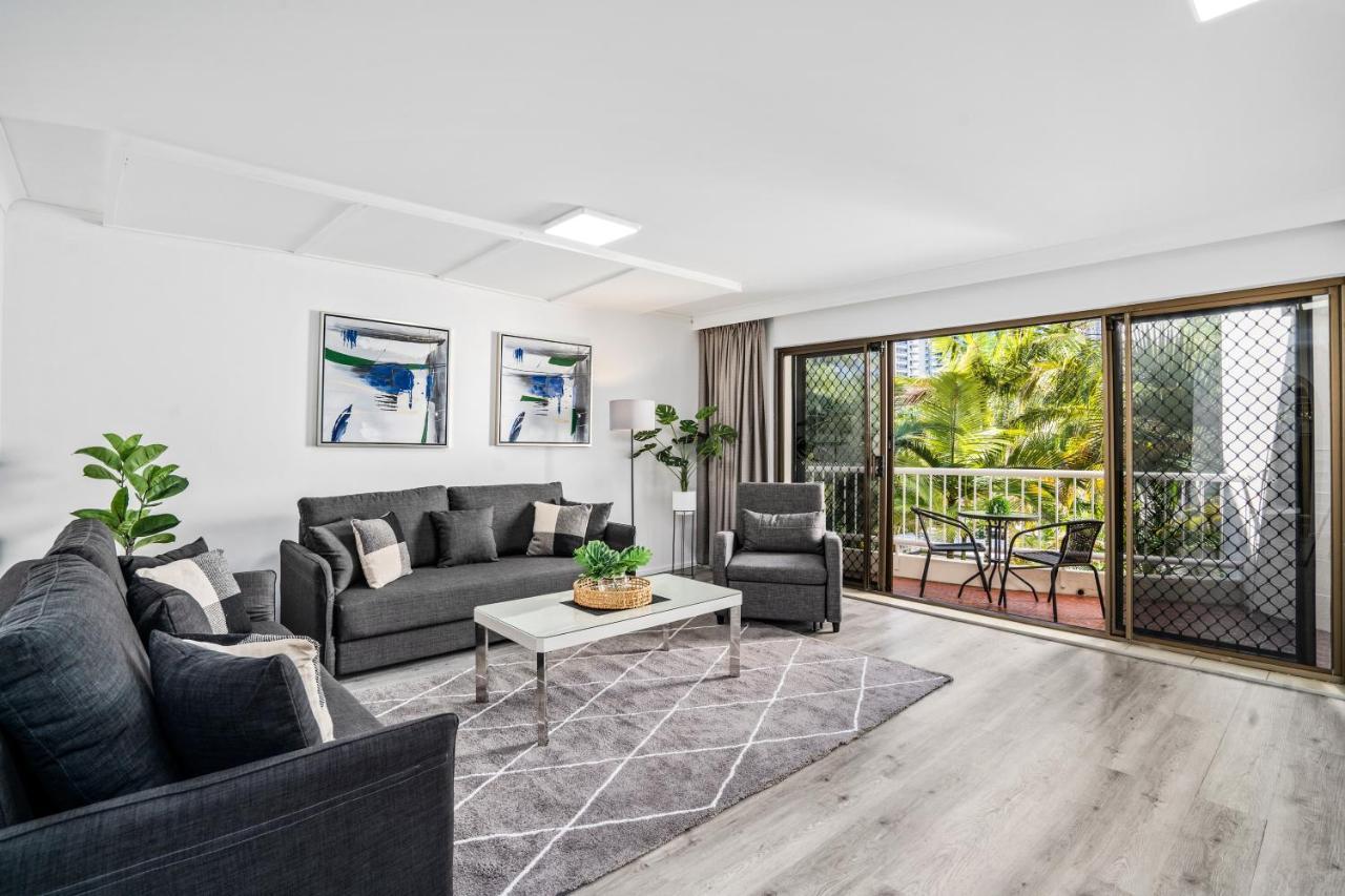 Coco Bella Retreat In Central Surfers - Sleeps 6-8 Gold Coast Buitenkant foto