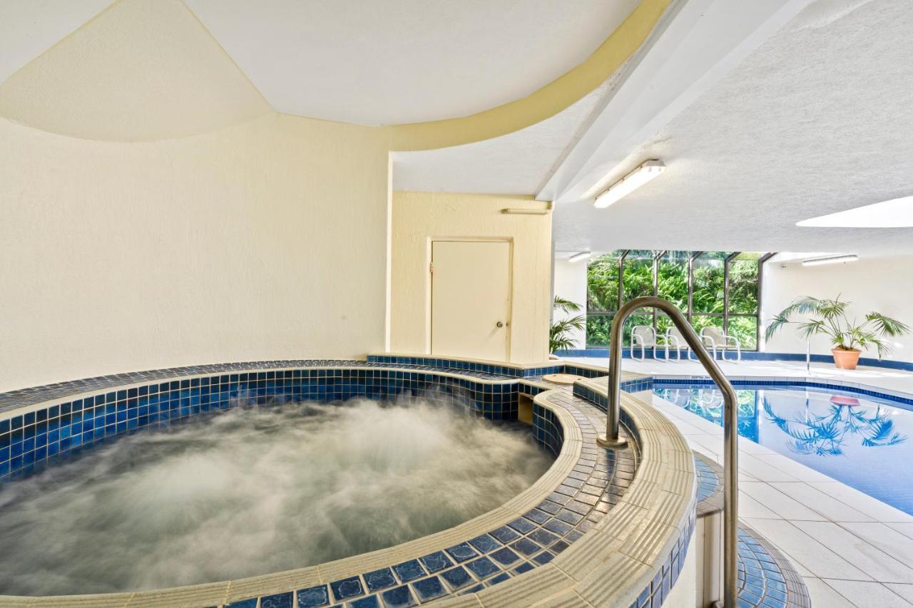 Coco Bella Retreat In Central Surfers - Sleeps 6-8 Gold Coast Buitenkant foto