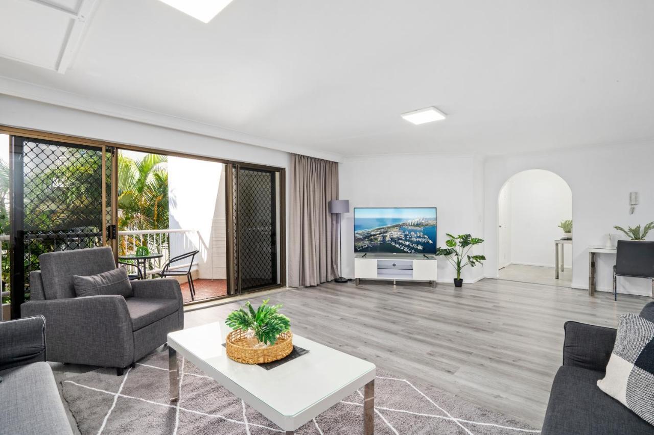 Coco Bella Retreat In Central Surfers - Sleeps 6-8 Gold Coast Buitenkant foto